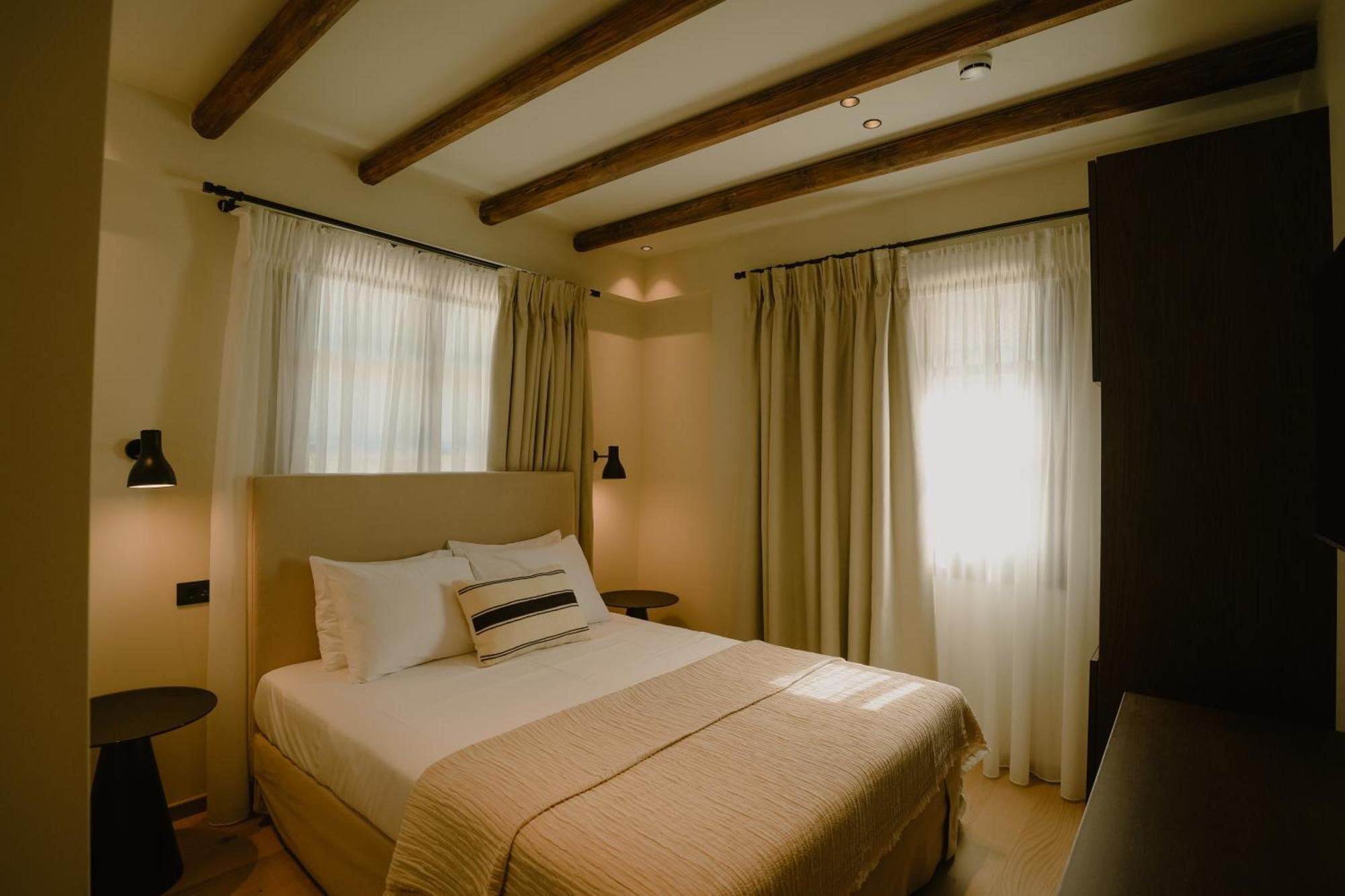 Mones Bed & Breakfast Kastrákion Екстериор снимка