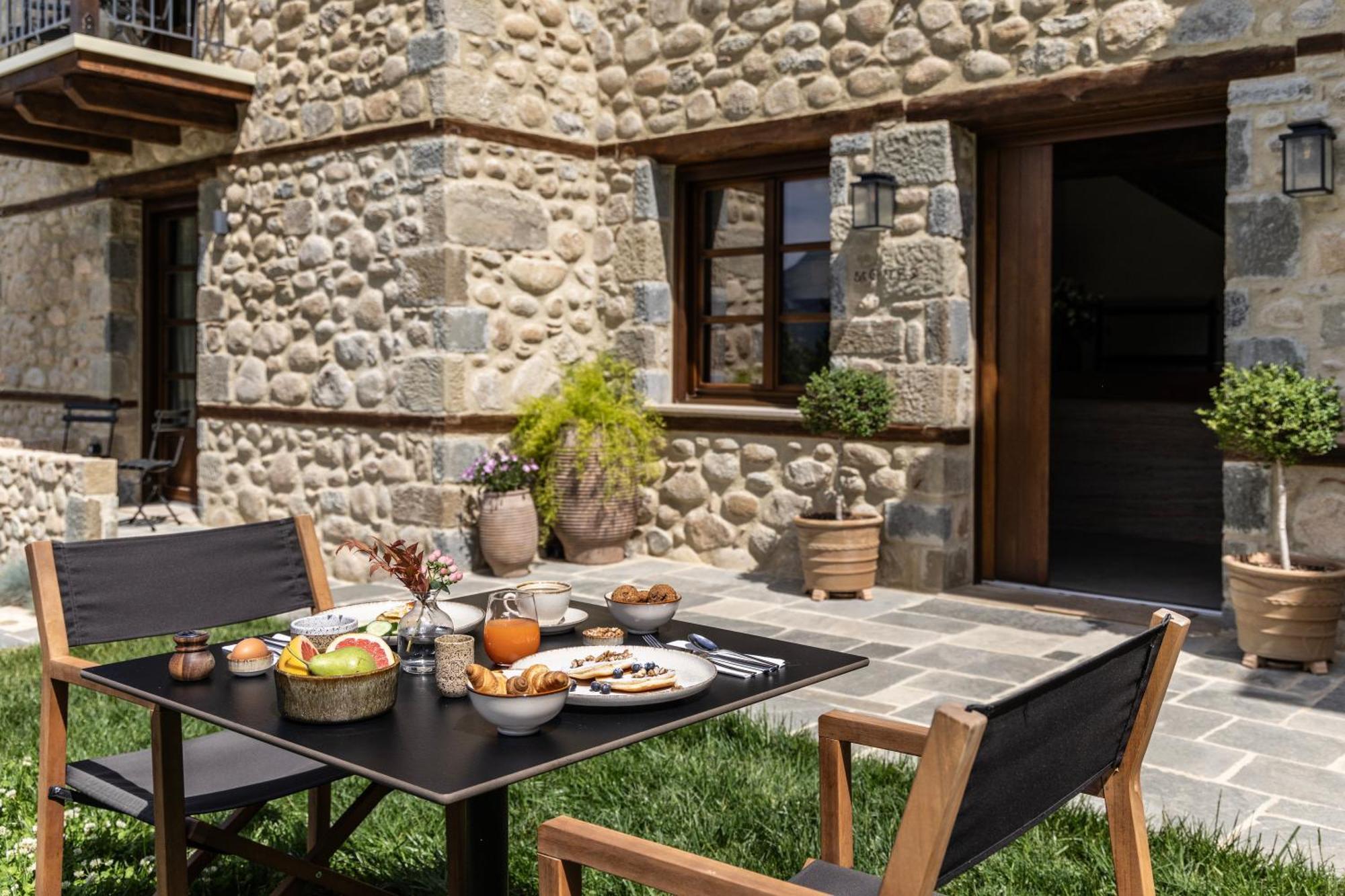 Mones Bed & Breakfast Kastrákion Екстериор снимка