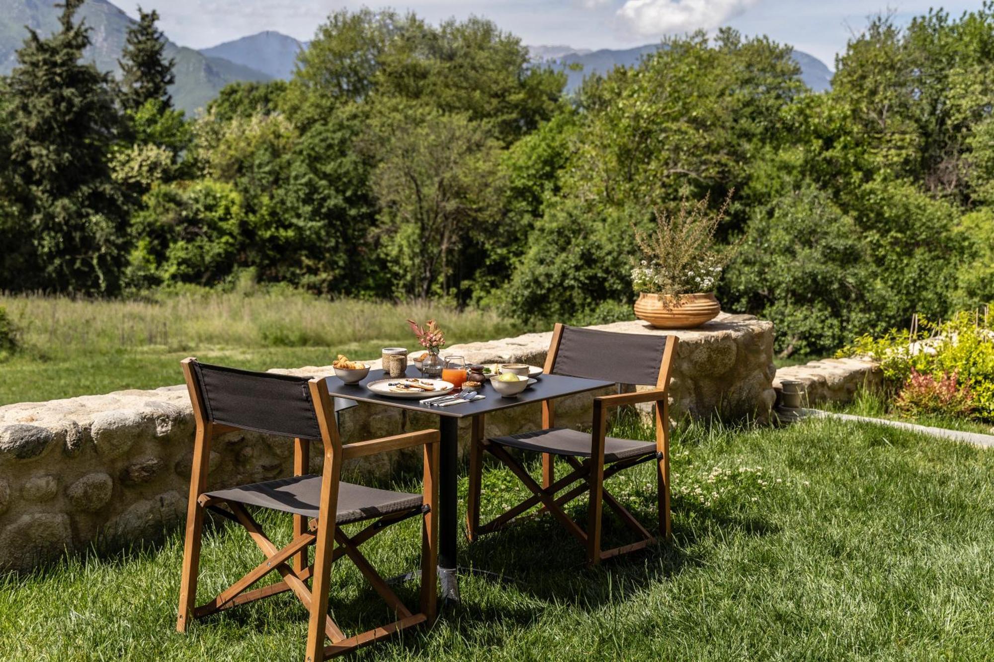 Mones Bed & Breakfast Kastrákion Екстериор снимка